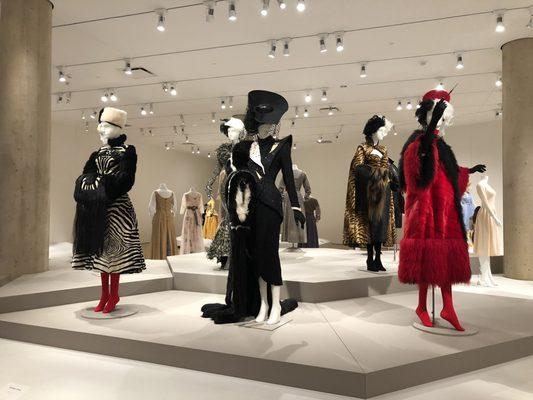 Glenn Close fashion exhibit