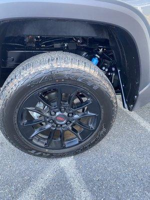 Toyota thundra 20 TRD WHEEL