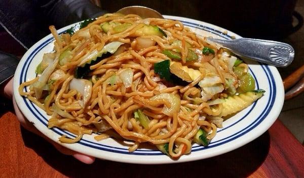 Vegetables chow mein