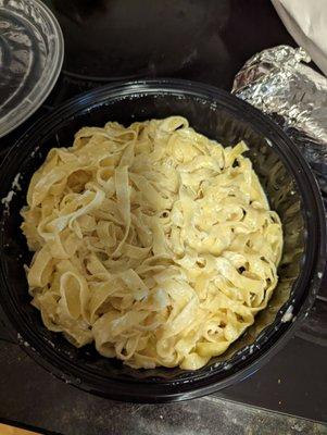 Fettuccine Alfredo after I mixed it up.