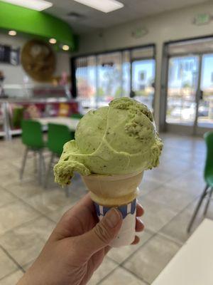 Need this today omg so hot! Pistachio yum!