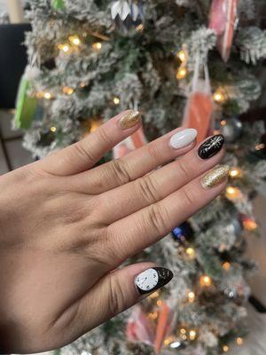 NYE nails by Chai