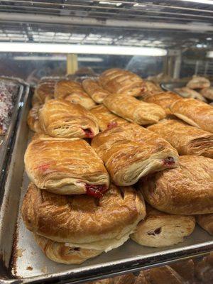 Pan dulce with strawberry and cream cheese filling