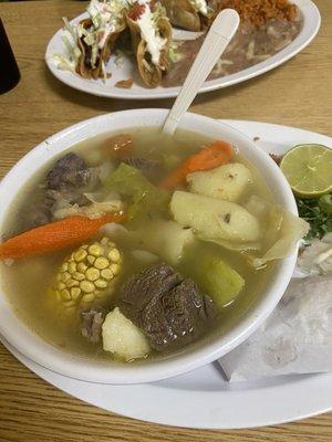 Caldo de rez