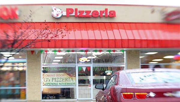 Stop in to G's Pizza when you're in the area. Excellent and flavorful food and great service. If you like Mario's Pizza, you'll love G's.