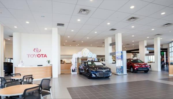 Performance Toyota Showroom