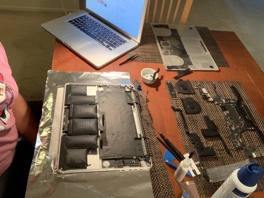 Replacing battery in a 2015 MacBook Pro.