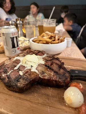 Now, that's a Porter house steak.  droolworthy