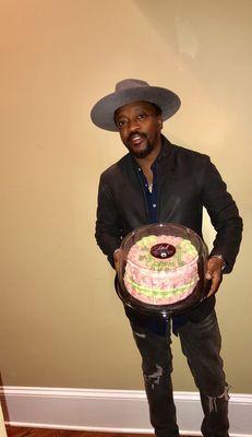 Grammy award winner Anthony Hamilton has trusted Jewell Treats for years. He is one of our original customers from South Park mall