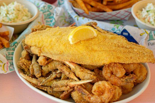 Big Fried Seafood Entree!