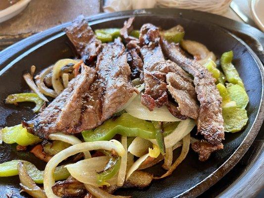 Lunch steak fajitas