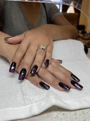 Glitter ombré galaxy purple on black gel.