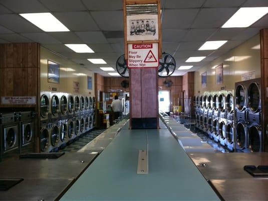 Very clean and safe place to wash your laundry, at reasonable price's.