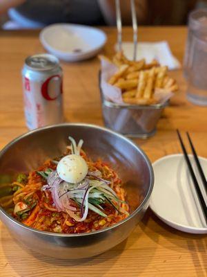 Jjolmyeon (cold spicy vegetable noodle) soooo good