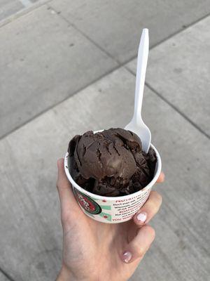 Zanzibar chocolate scoop