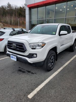 My 2020 toyota Tacoma that Damian sold me. Thanks Damian