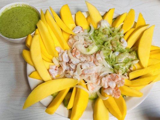 Aguachiles con mango