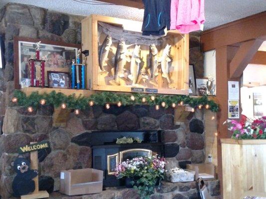 Headwaters Restaurant & Tavern - Boulder Junction - Vilas County - Fishing - Snowmobiling - Good Food