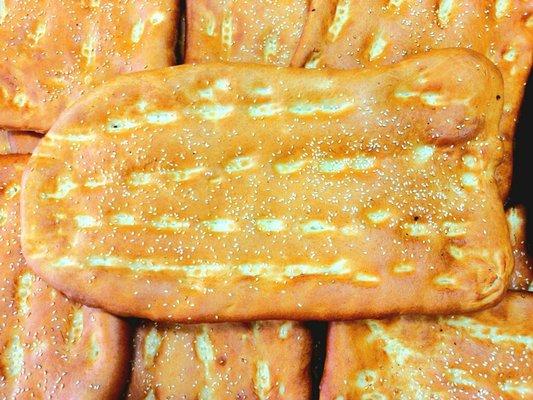 Barbari bread is one type of yeast-risen Iranian-based flatbread. Well, Its soft and chewy texture makes itself a wonderful and yummy flavor