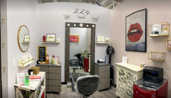 Inside Salon 224