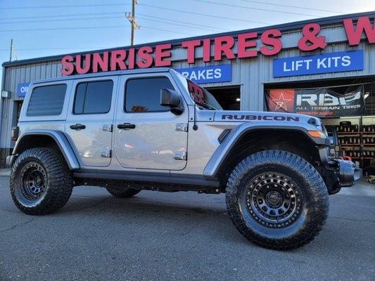 Sunrise Tires & Wheels