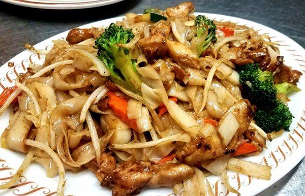 Chicken Chow Fun Noodles