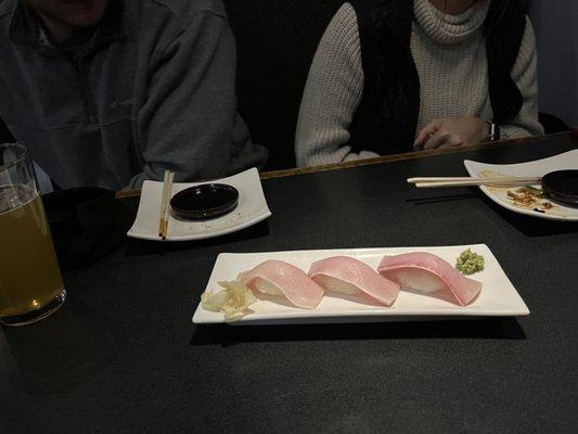 Yellowfin nigiri