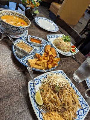 Tom kha.. crab fried rice.. beef phad Thai.. appetizer sampler..