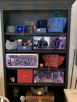 Pre Loved designers handbags and diamond jewelry.