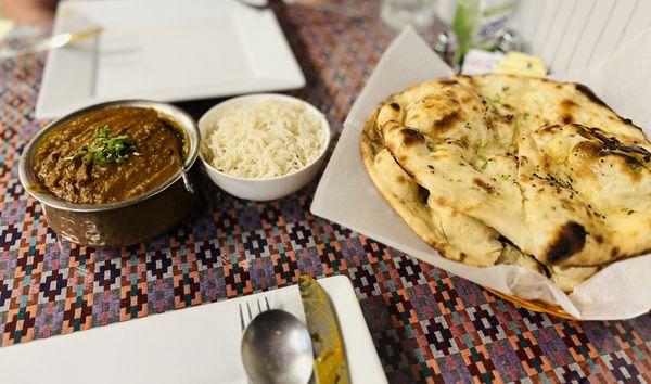 Curry and naan