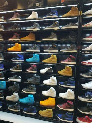 Shoe Palace