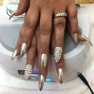 Chrome nail