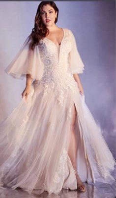 BeautifulSpring or Summer time Wedding  dress