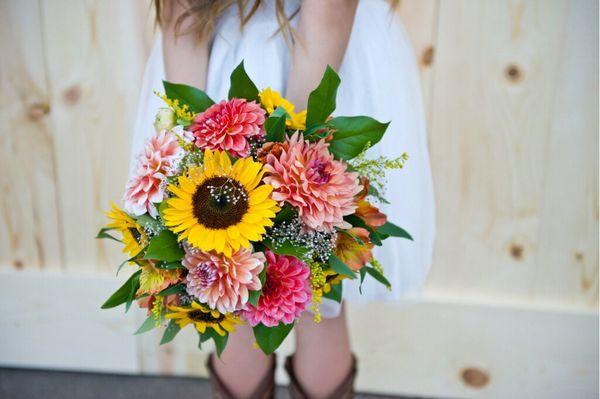 Dahlias perfect for a summer wedding