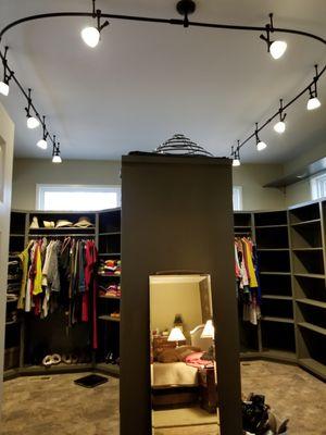 Custom closet lighting