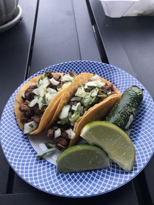 Classic taco with a lightly charred jalapeño with salt !