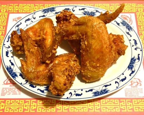 The best fried chicken wings in town!