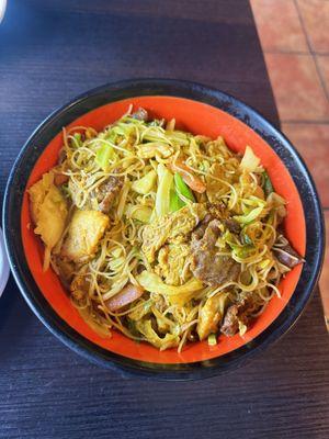 Singapore rice noodle with combo meats