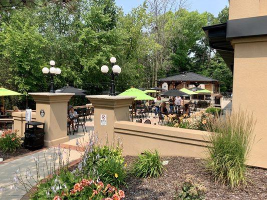 Outdoor Dining Area