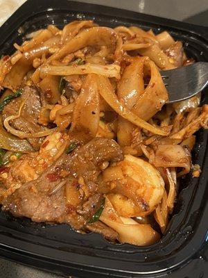 Drunken Noodles - Shrimp, Beef and Chicken (Combination)