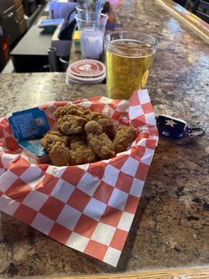 PBR on tap & gizzards!