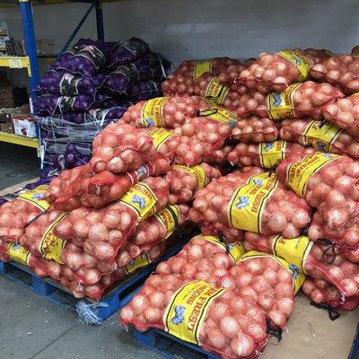 50 lbs of large onions $15.95 4/2017 (when do we need 50lbs of onions!!!! )