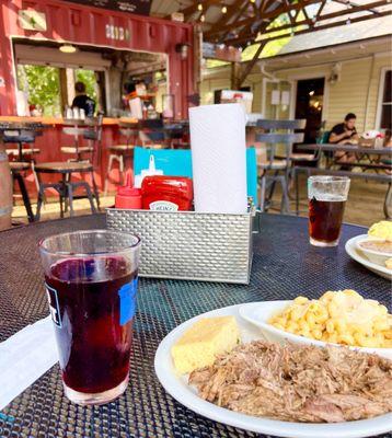 Blueberry cider, cute bar & my giant meal!!!!