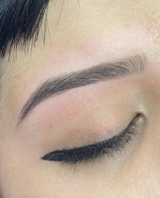 Eyebrow shaping