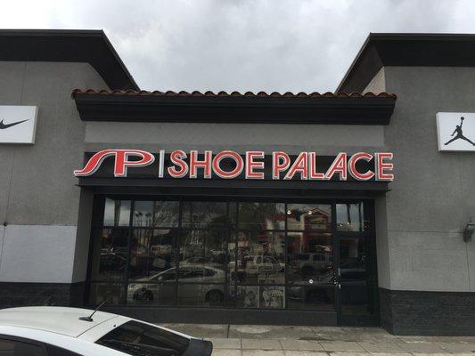 Shoe Palace