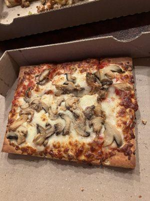 Personal Sicilian with mushrooms