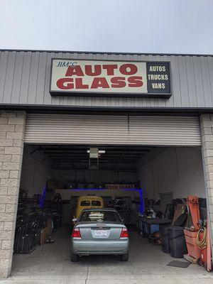 Jim's Auto Glass