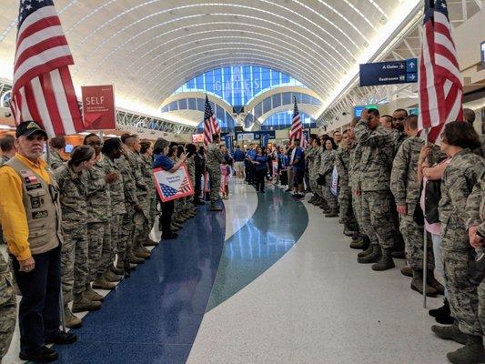 Lining up to welcome Honor Flight #008