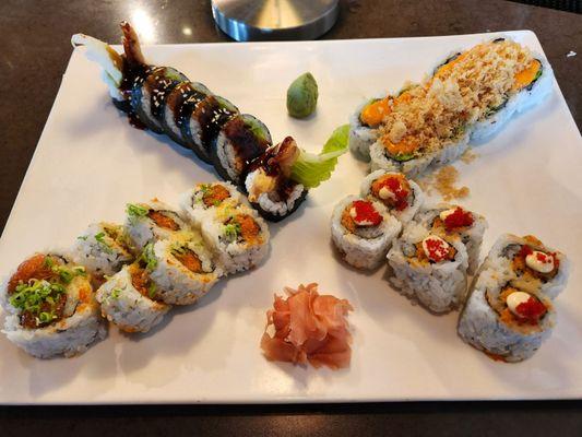 Spider Maki, Spicy Crunchy White Tuna, Spicy Salmon Maki, Spicy Scallops Maki