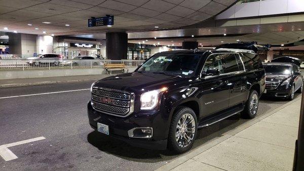 Large SUV that seats up to 6 passengers!